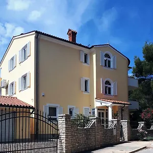 https://villa-marija-pula.in-istria.net